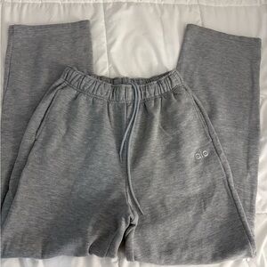 ALO Yoga accolade straight leg sweatpants S